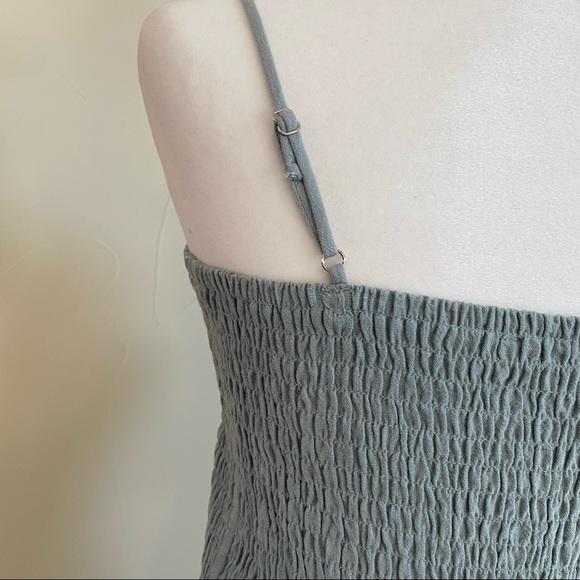 One Clothing Los Angeles Sage Green Smocked Button Down Midi Dress Size L - Picture 9 of 11